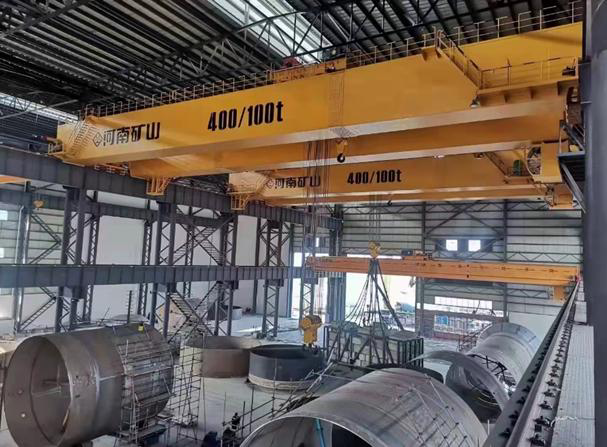 Kuangyuan KSQ 400/100 t double girder overhead crane in the assembly shop